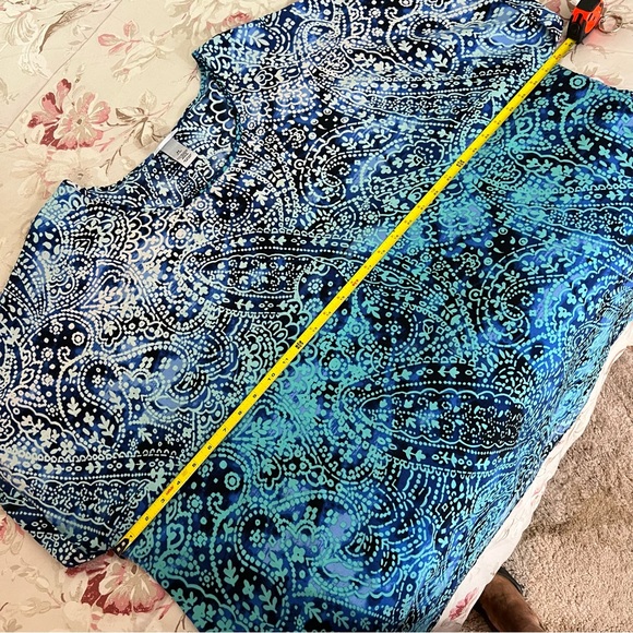 “Maggie Barnes” Short Sleeve Blouse - Picture 10 of 13